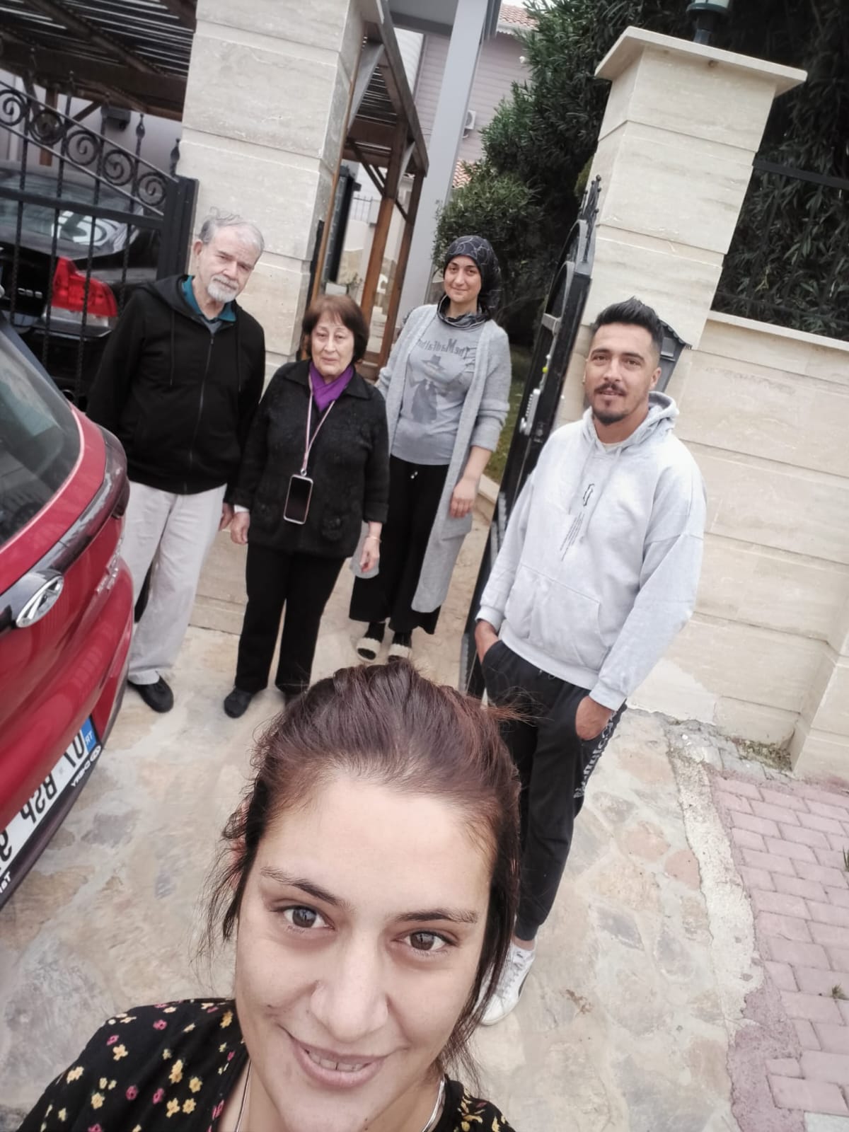Bizi Tanıyın